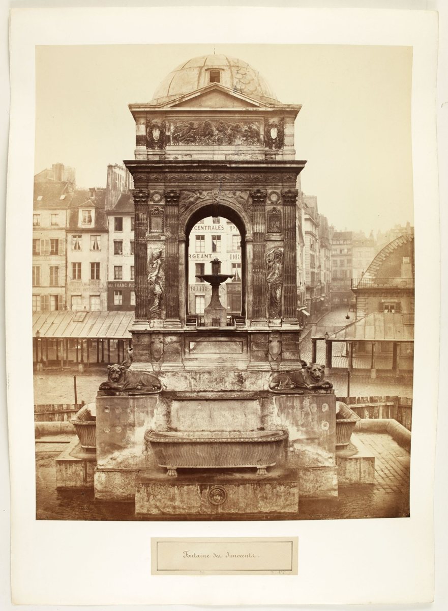 Photographie ancienne de la fontaine des Innocents